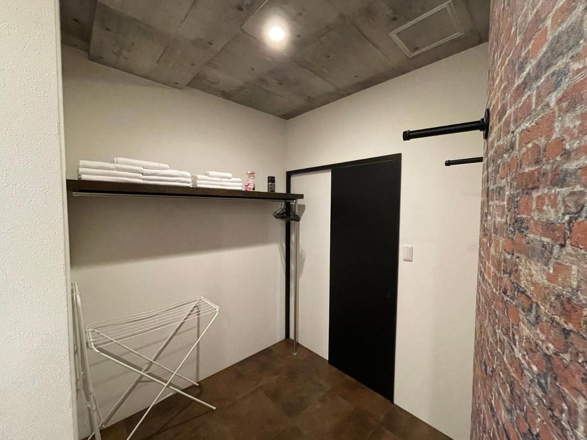Wolf Pack Apartment 1001 Osaka Bagian luar foto