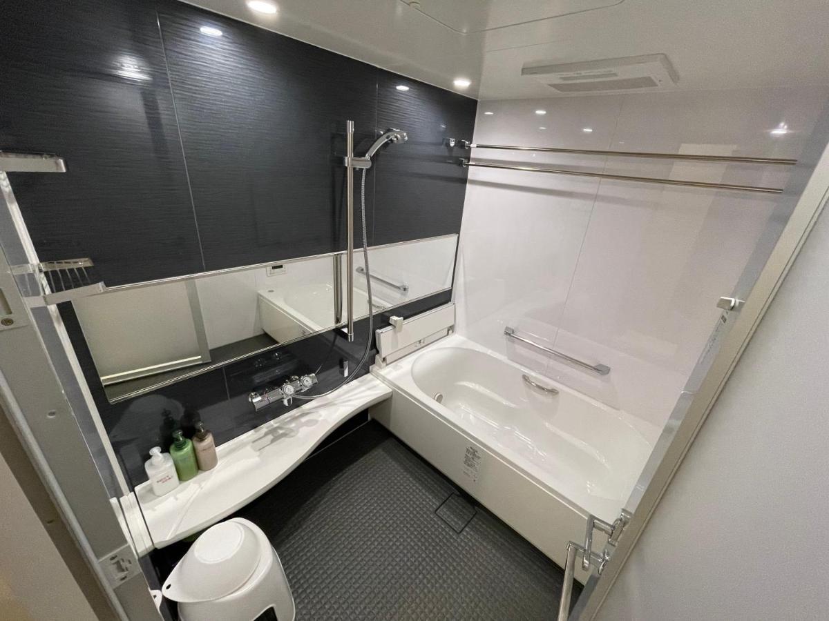 Wolf Pack Apartment 1001 Osaka Bagian luar foto