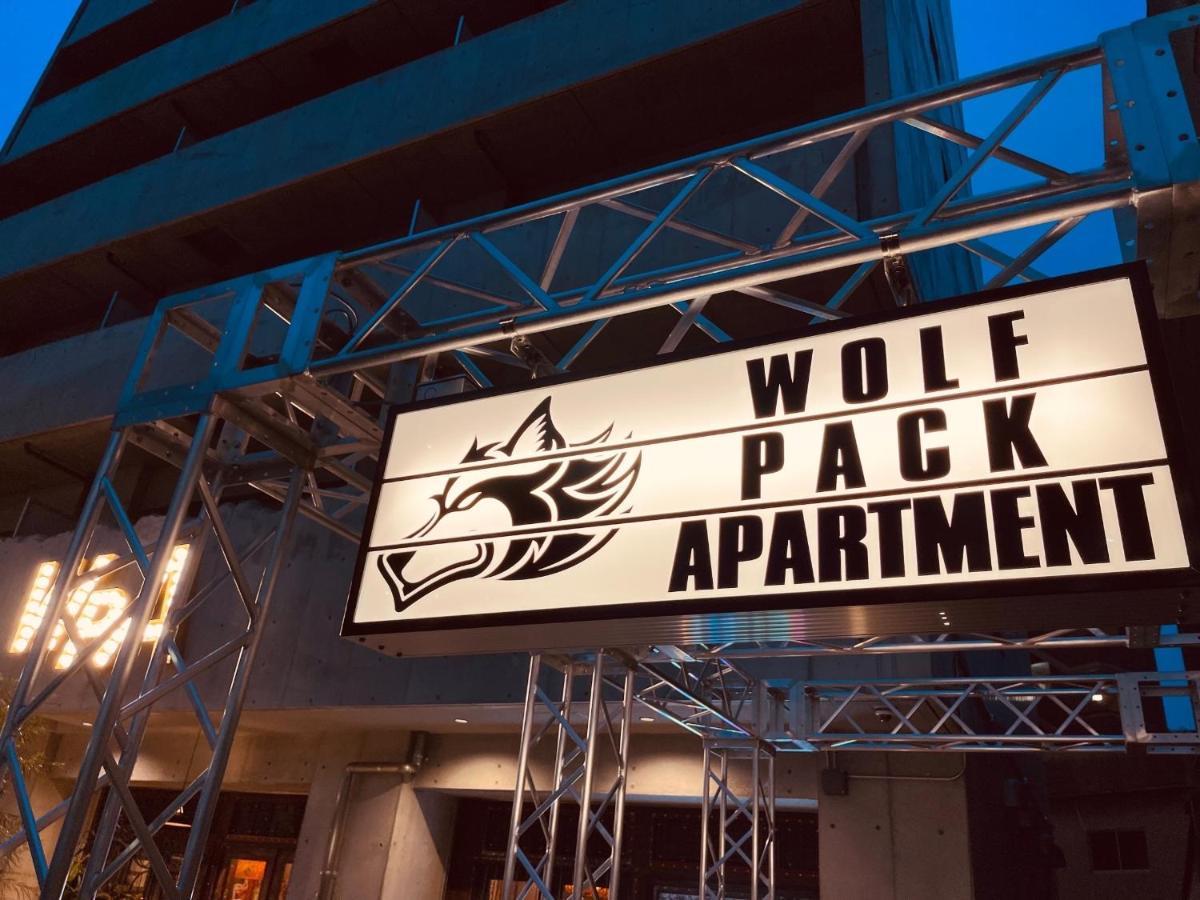 Wolf Pack Apartment 1001 Osaka Bagian luar foto